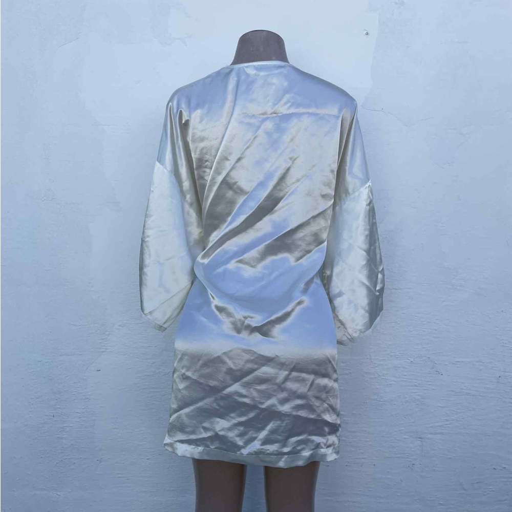 Victoria's Secret Satin Lace Robe - Silver - Picture 2 of 4